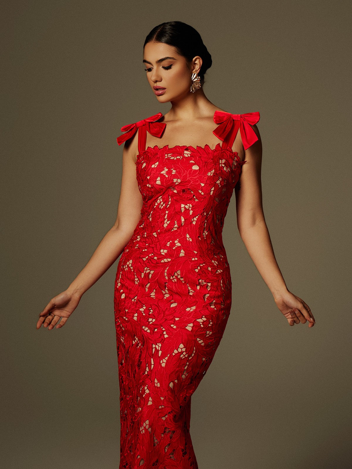Zerrin Bow Floral Maxi Dress